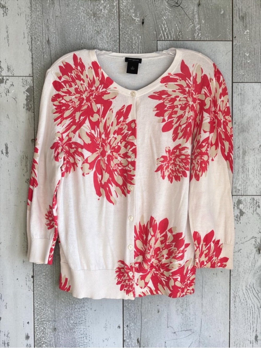 Ann Taylor Cream Pink Floral Cardigan Button Front Lightweight Cotton Sweater XL - Picture 2 of 10